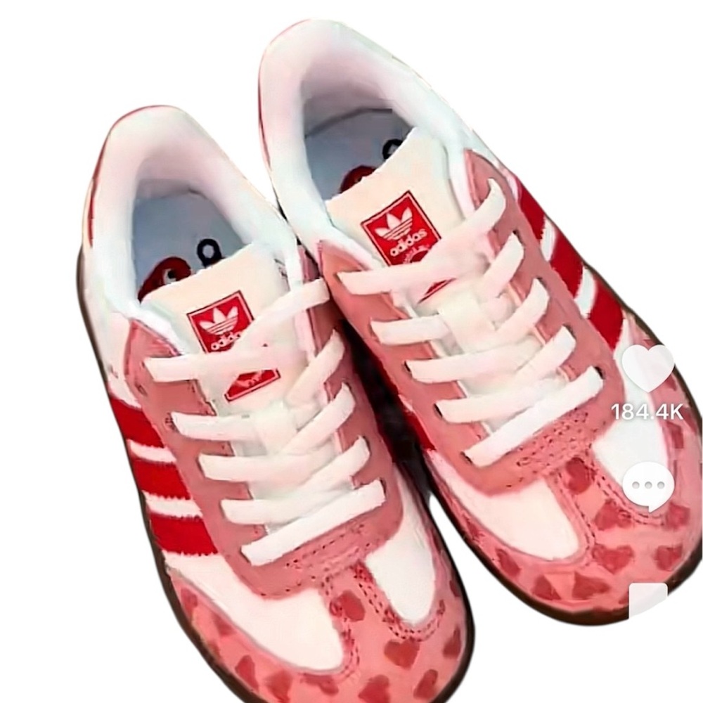 NWT!!! Adidas Samba Pink and Red Heart Sneakers - Picture 2 of 11